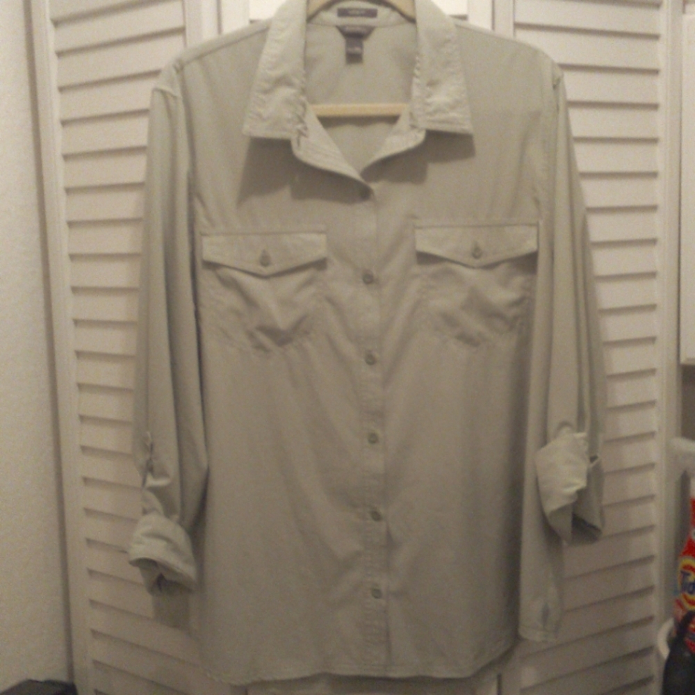 Eddie Bauer Women's Classic Fit Shirt Pale Sage 1/4 Sleeves/Buttons Size XXL NWT